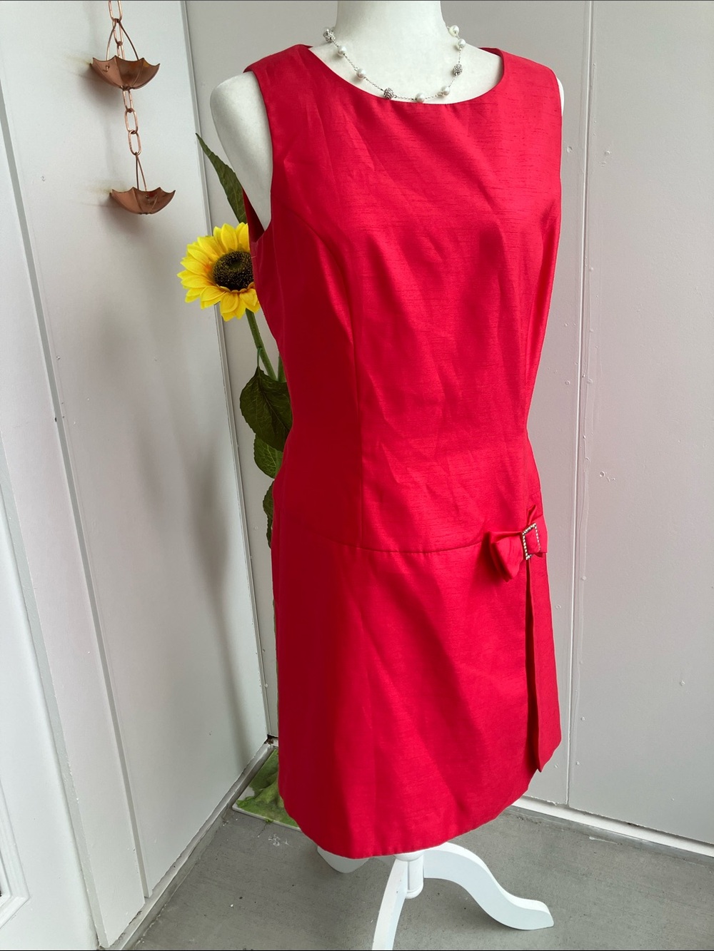 Vintage 90s Y2K Drop Waist Boxy Sleeveless Red Mini Dress with Rhinestone Bow
